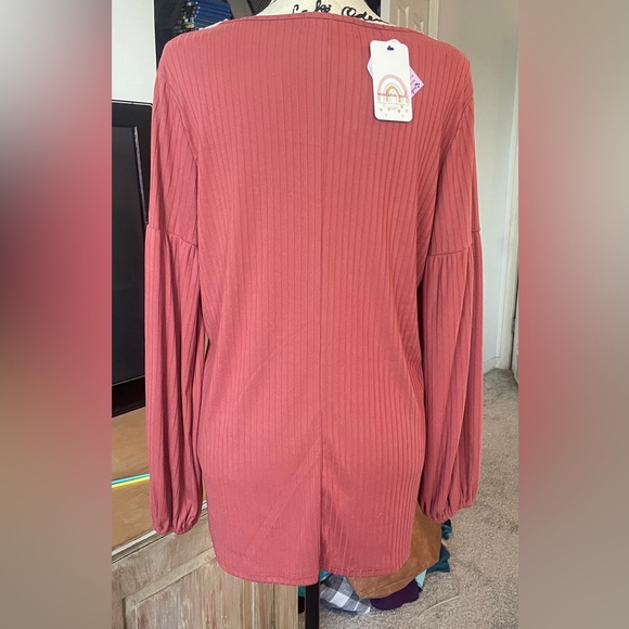 Beautiful Spring/Fall Blouse with Crochet V-Neck trim Babydoll Style! - Picture 13 of 16